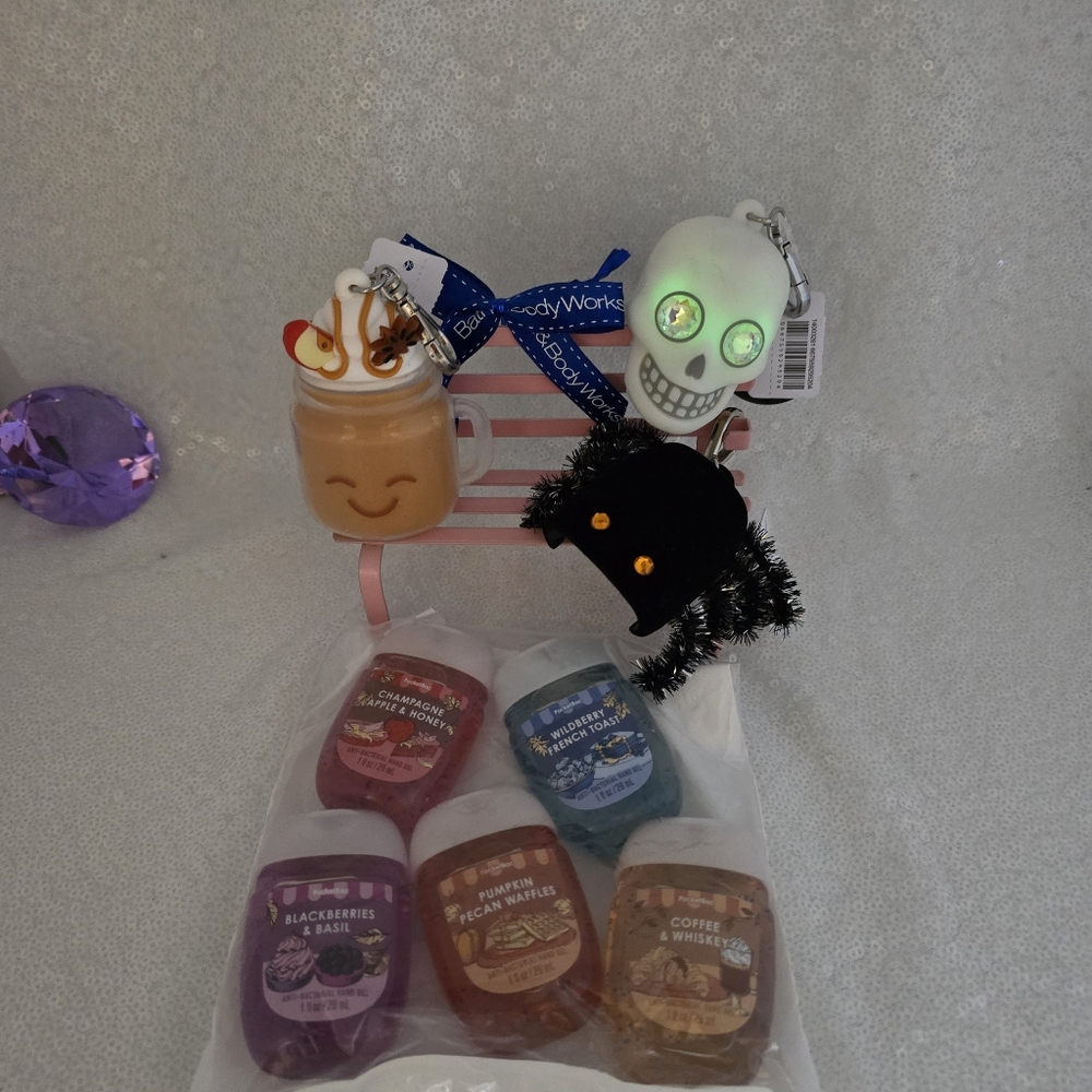 Bath & Body Works Fall Halloween 3 Pocketbac Holders & Pocketbac Hand Sanitizers - Picture 8 of 10